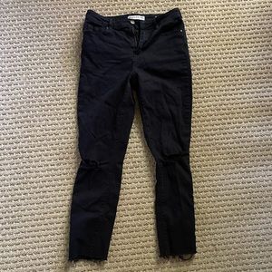 PacSun Bullhead Distressed Jeans